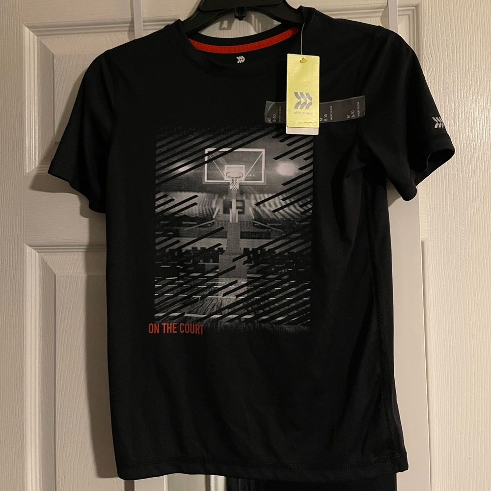 All in motion boy graphic tee size M (8/10)